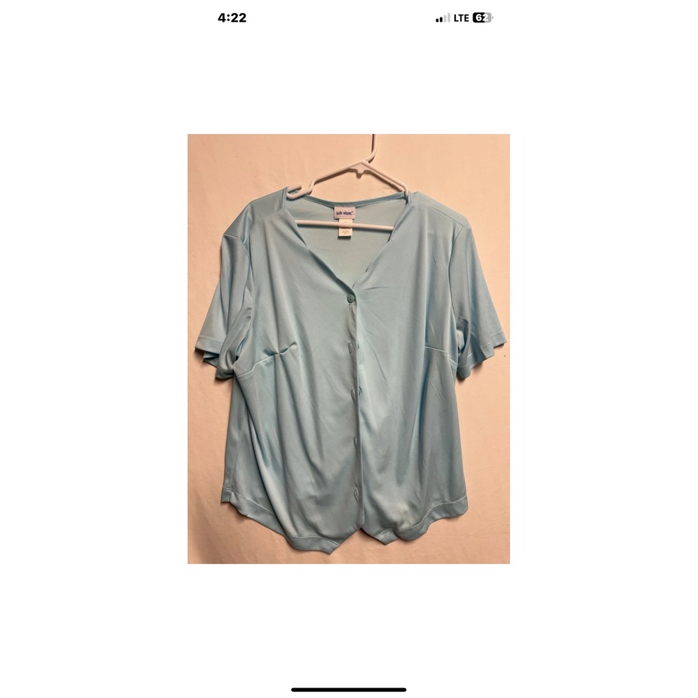 Vicki‎ Wayne Light Blue V-Neck Button Front Scalloped Hem Blouse XL P00093